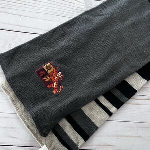 Vintage Disney Tigger Winnie The Pooh Embroidered Scarf Fall Autumn